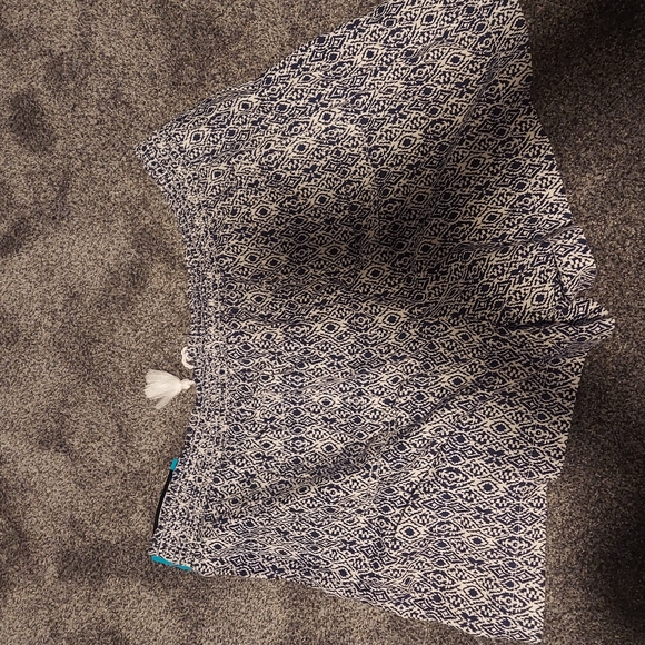 Briggs New York Blue and White stretchy Shorts 2x - Picture 5 of 5